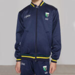 Buzo_con_cierre_cuello_alto_colegio_pucara-1-copia-768x768